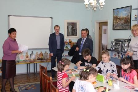 2019г. Анатолий Якутин посетил организации для детей-сирот и Центр образования, реабилитации и оздоровления.