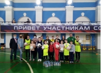 Ребята приняли участие в товарищеском матче по футболу